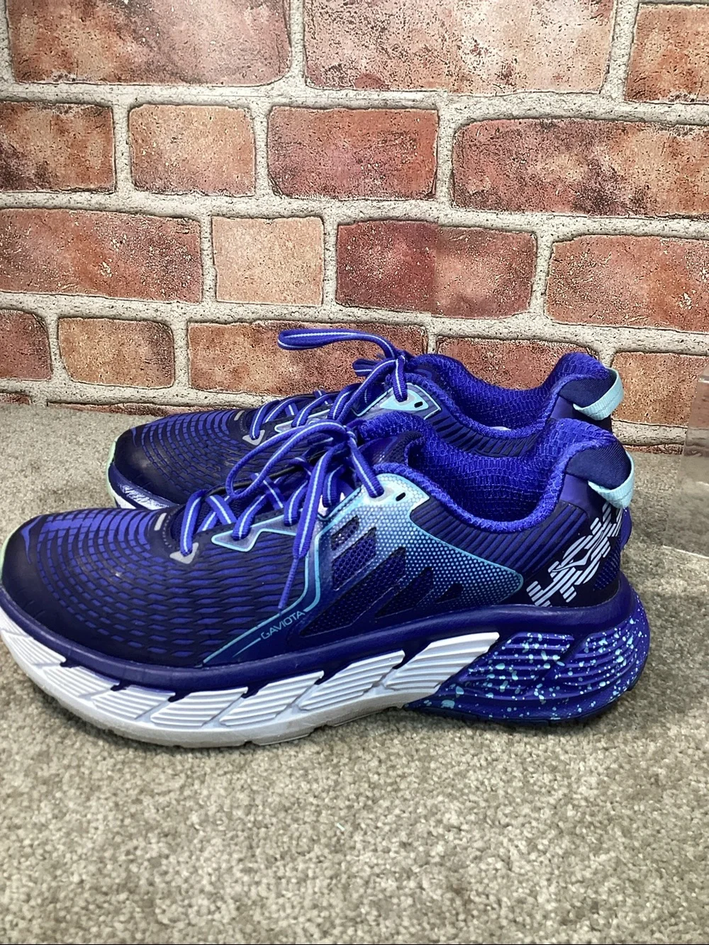 Hoka One One Graviota womens running shoes size 9